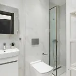 Petalouda Apartment *